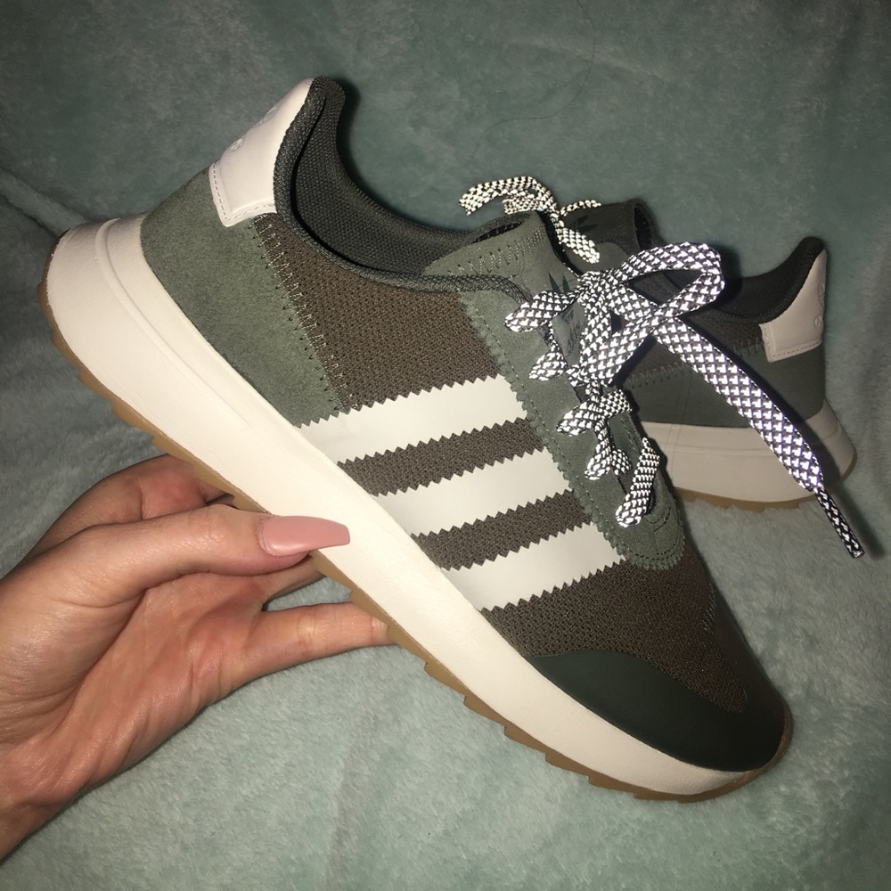 Adidas Flashback
